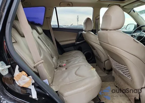 2006 Toyota Rav4 Limited z USA, uszkodzony, nr VIN JTMBD31V966001517